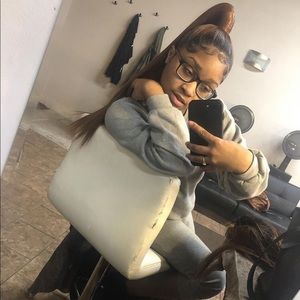 Meet your Posher, Karia